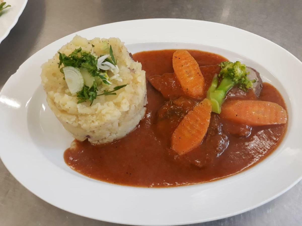 纳霍德 Certovka Peklo酒店 外观 照片